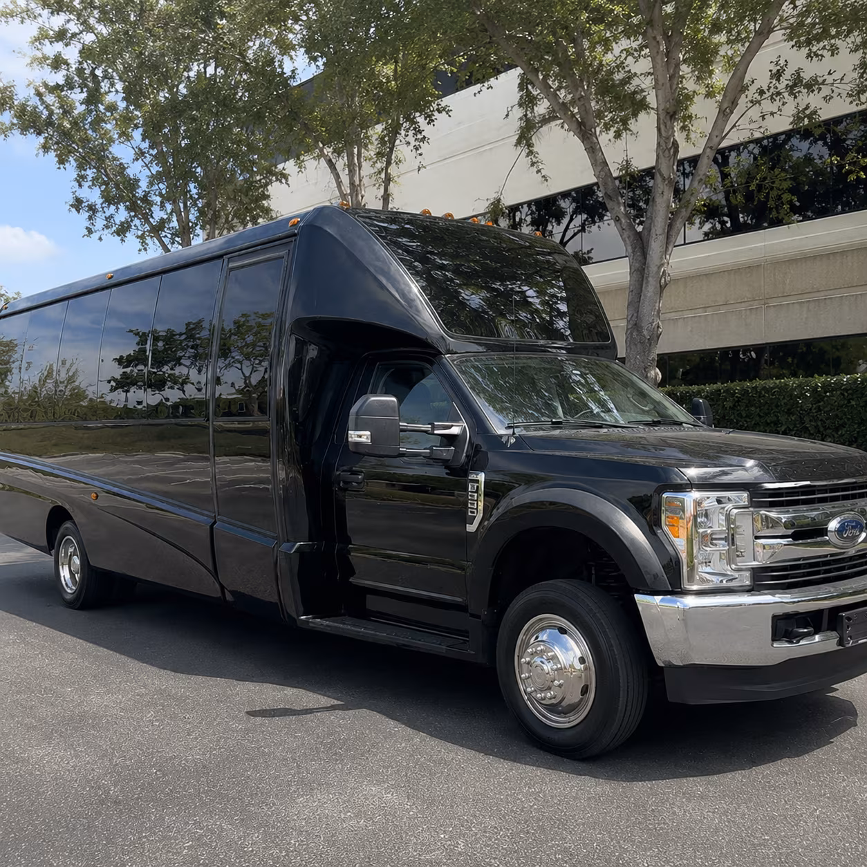 Albuquerque Birthday, Sweet 16, & Quinceañera Party Bus Rentals