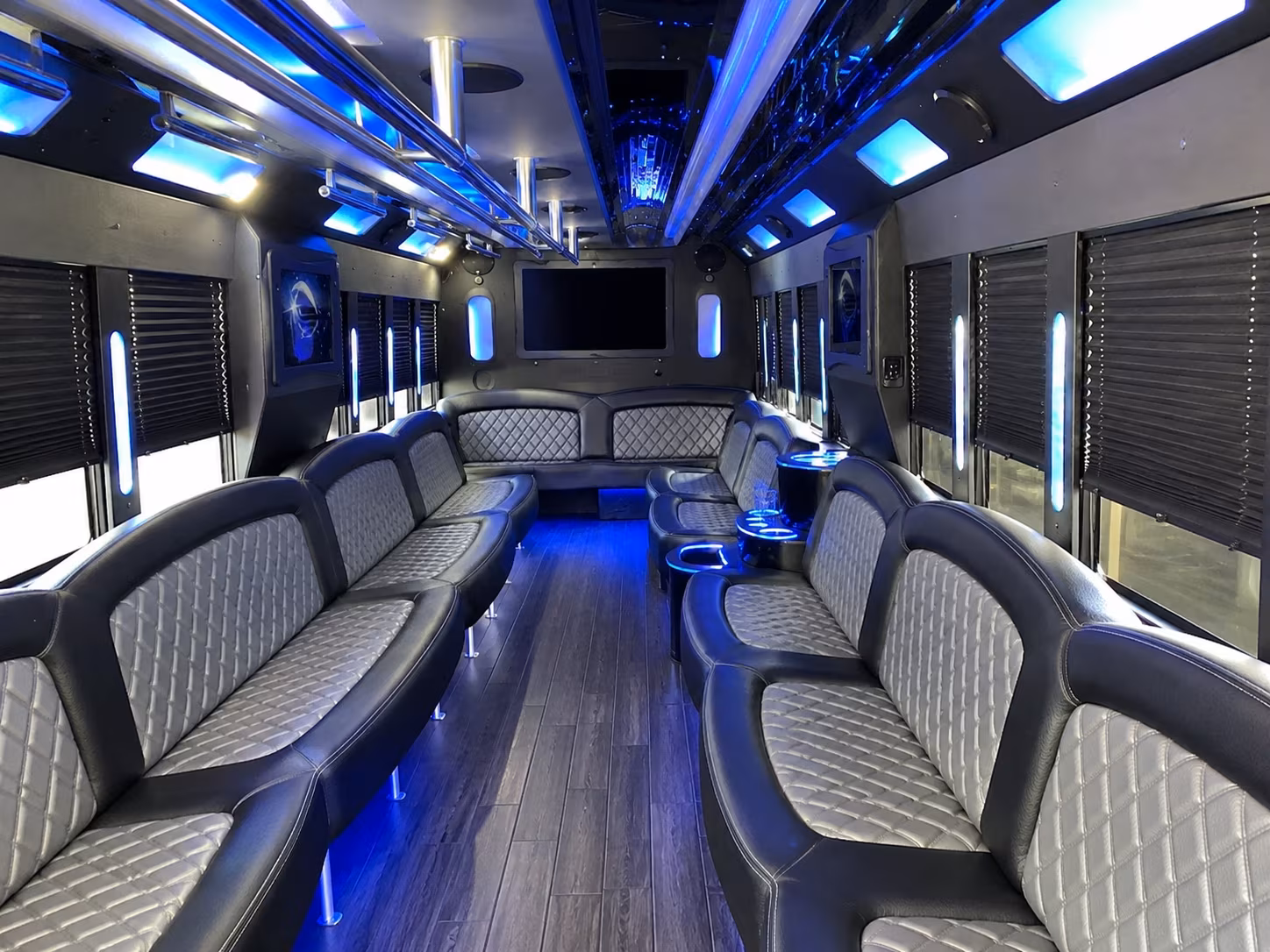 Amarillo Birthday, Sweet 16, & Quinceañera Transportation onboard seating