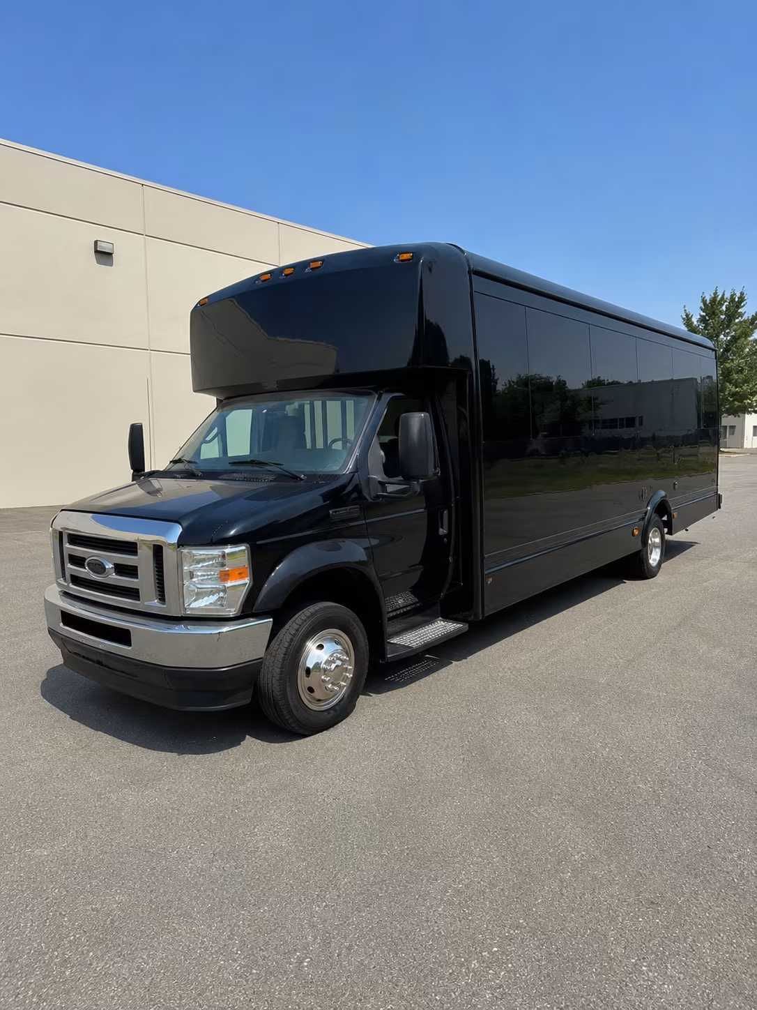Colorado Springs Homecoming & Prom Party Bus Rentals